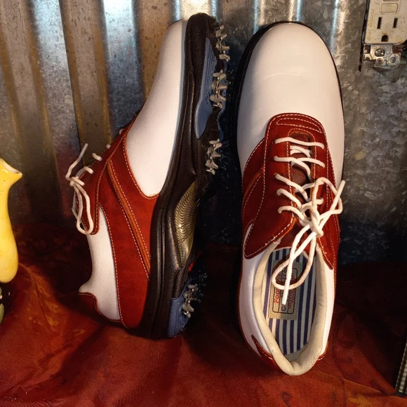 Footjoy Golf Shoes - Picture 2 of 6
